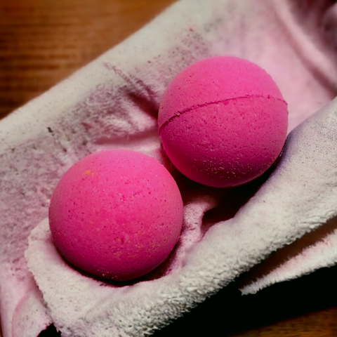 Black rose & oud bath bomb