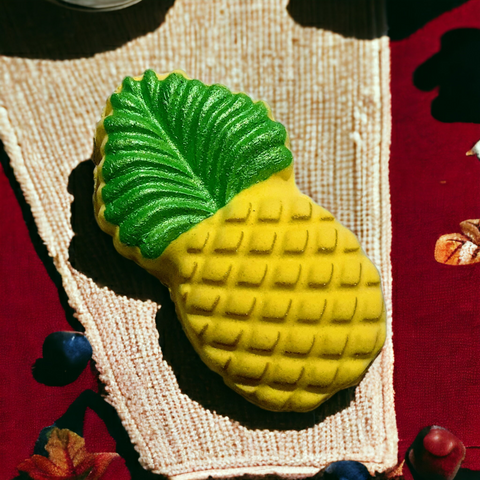Pineapple bath bomb